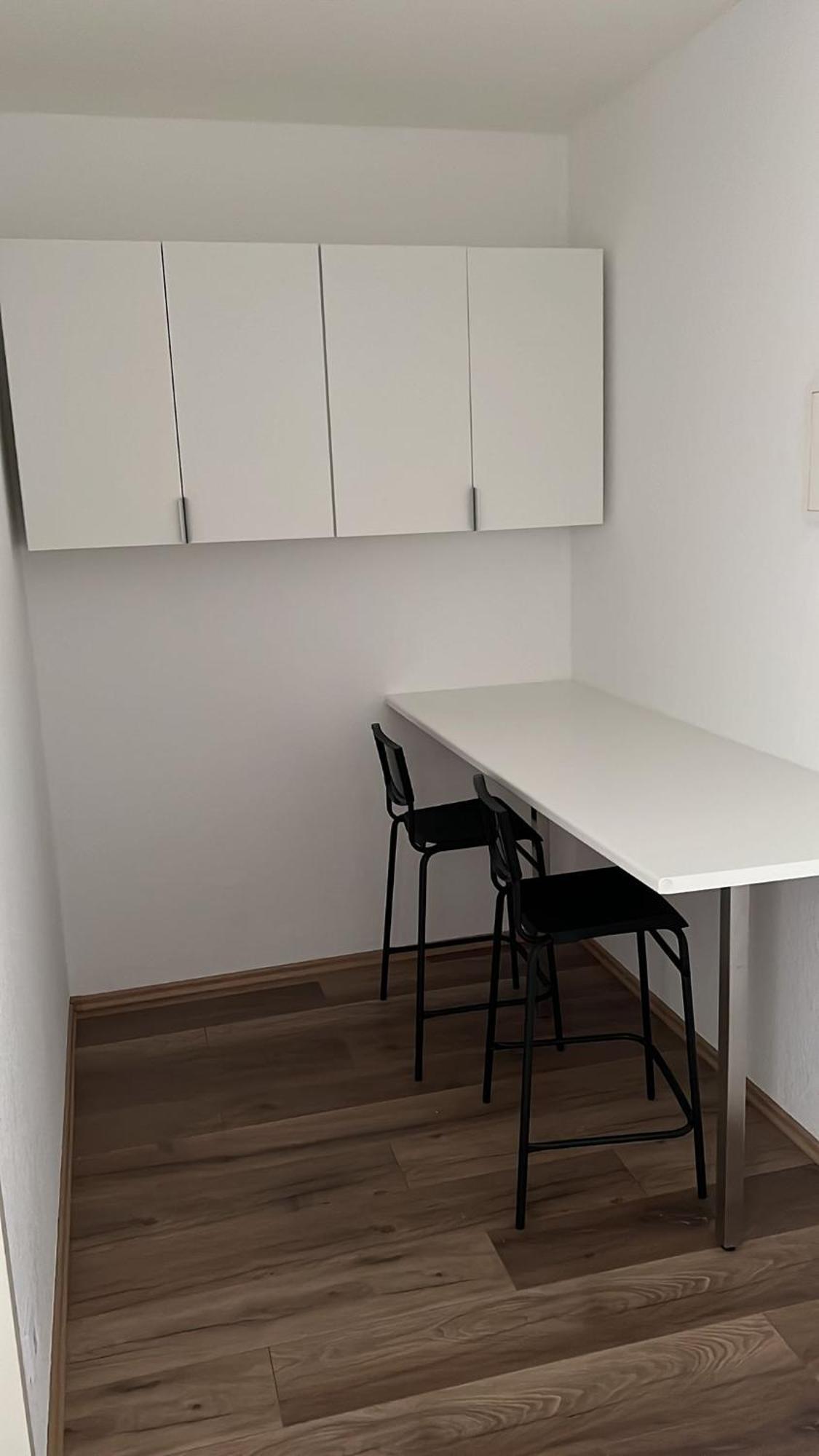 Guenstige Zimmer Im Herzen Von Kreyenbrueck Apartment Олденбург Екстериор снимка