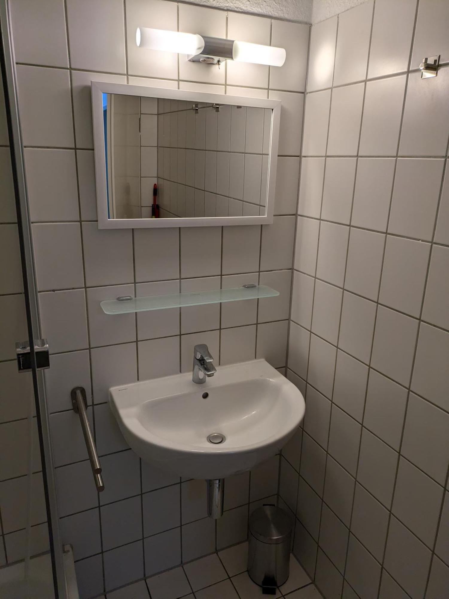 Guenstige Zimmer Im Herzen Von Kreyenbrueck Apartment Олденбург Екстериор снимка