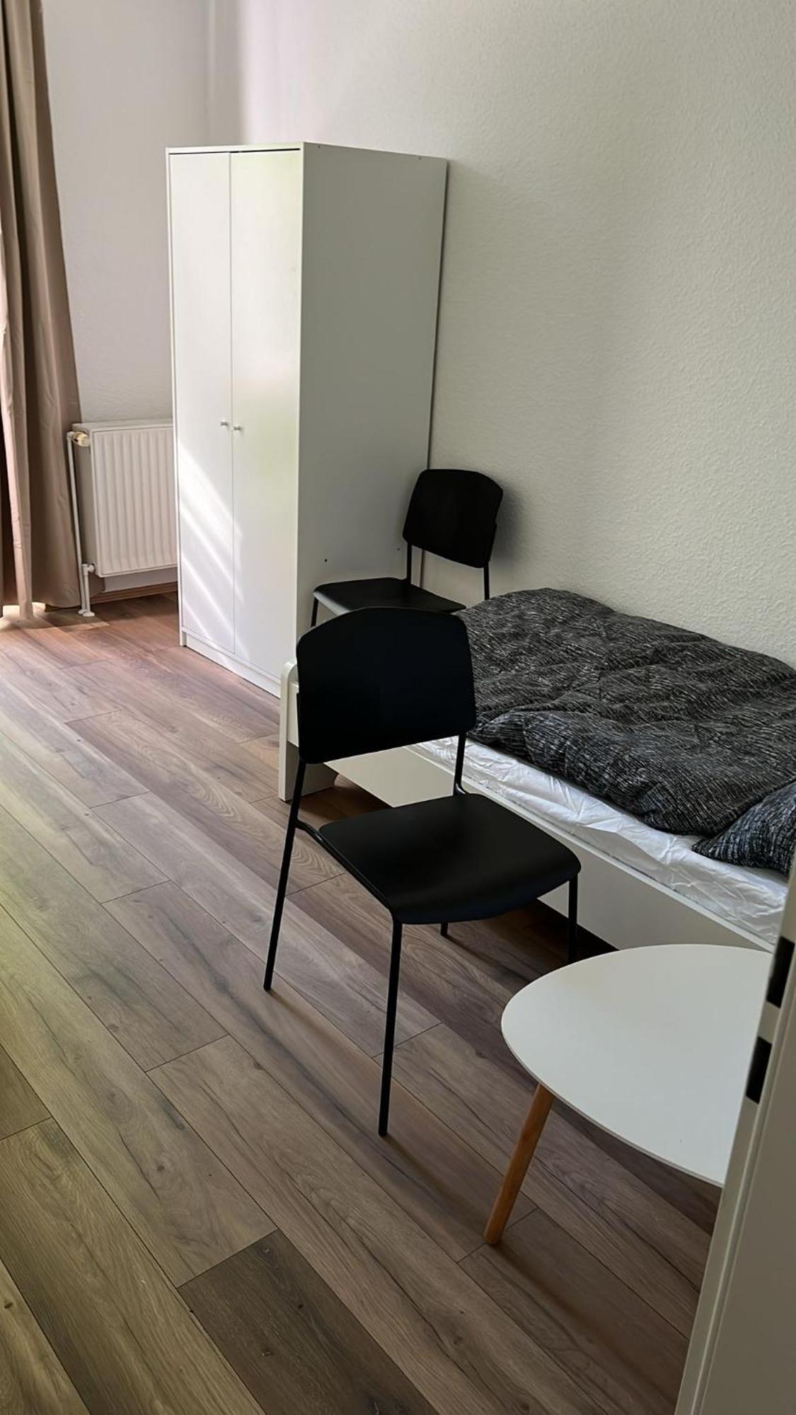 Guenstige Zimmer Im Herzen Von Kreyenbrueck Apartment Олденбург Екстериор снимка