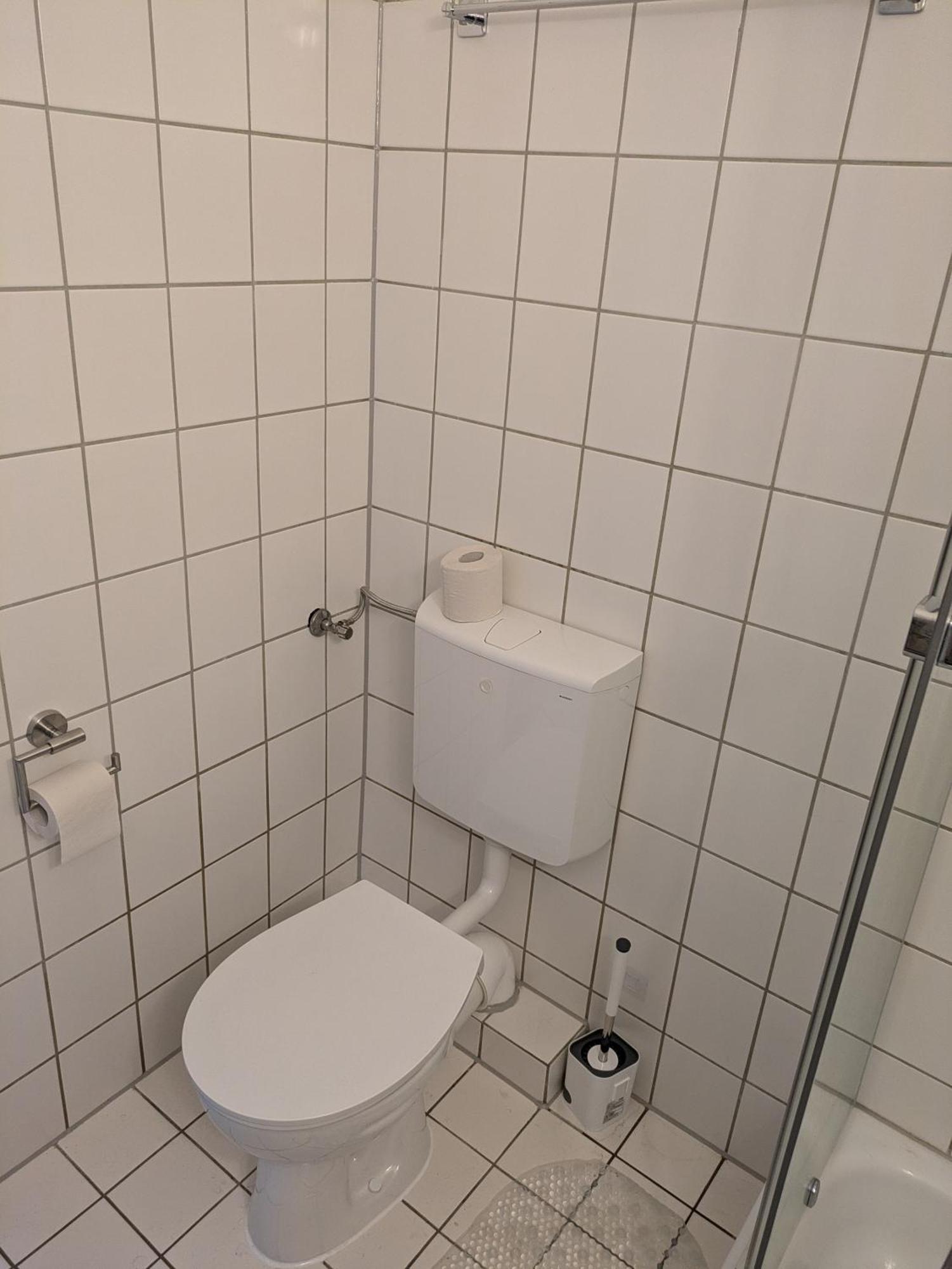 Guenstige Zimmer Im Herzen Von Kreyenbrueck Apartment Олденбург Екстериор снимка