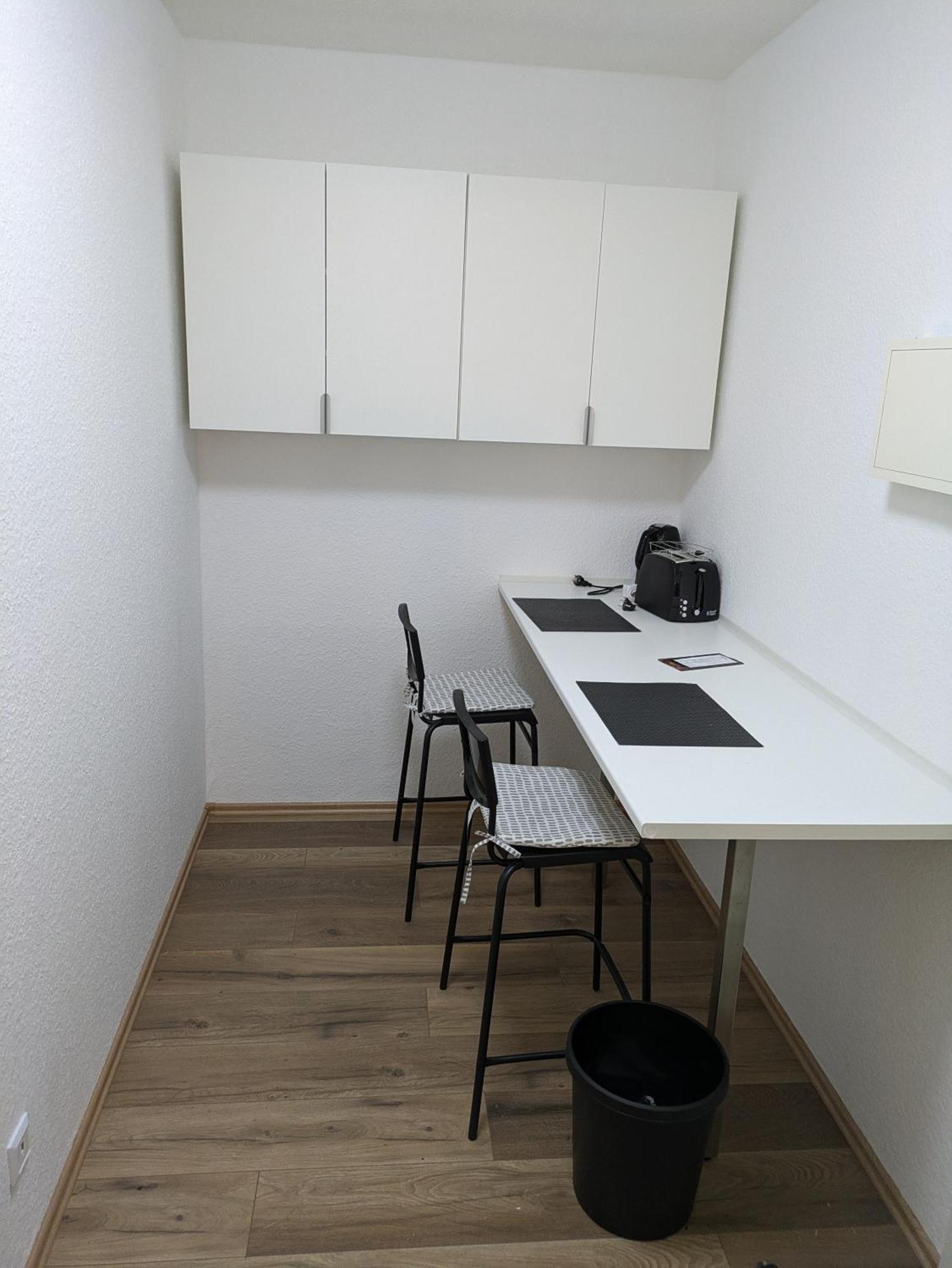 Guenstige Zimmer Im Herzen Von Kreyenbrueck Apartment Олденбург Екстериор снимка